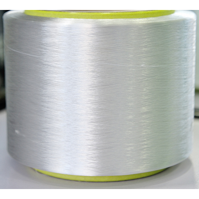 Jakou roli hraje celotažná příze při výrobě látek?